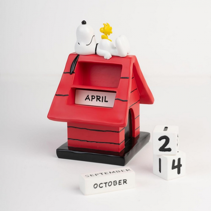 Calendrier perpétuel figurine Erik Peanuts Snoopy 15 5cm